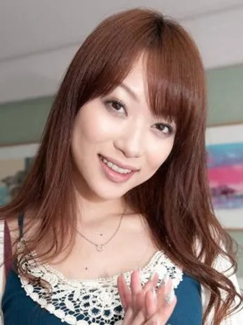 Akari Hoshino